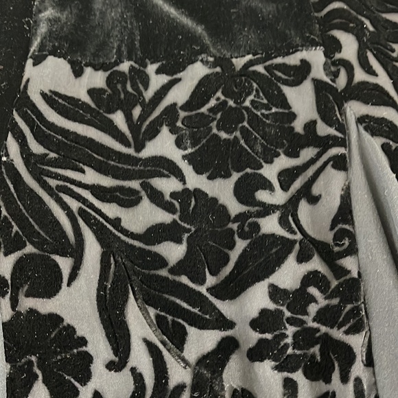 💕Beautiful Velvet Lace Patchwork Skirt💕 - Picture 6 of 11